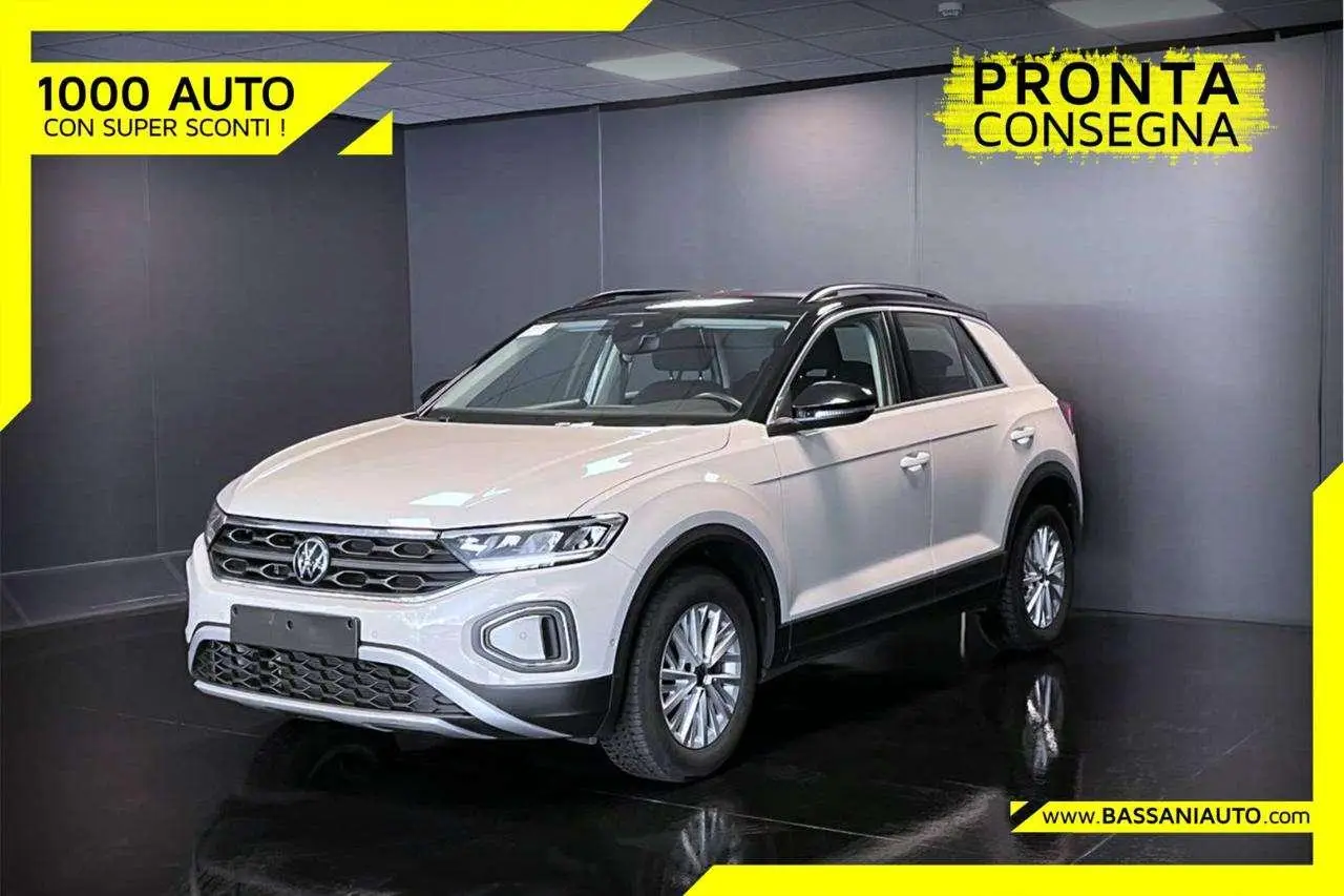 Photo 1 : Volkswagen T-roc 2022 Petrol