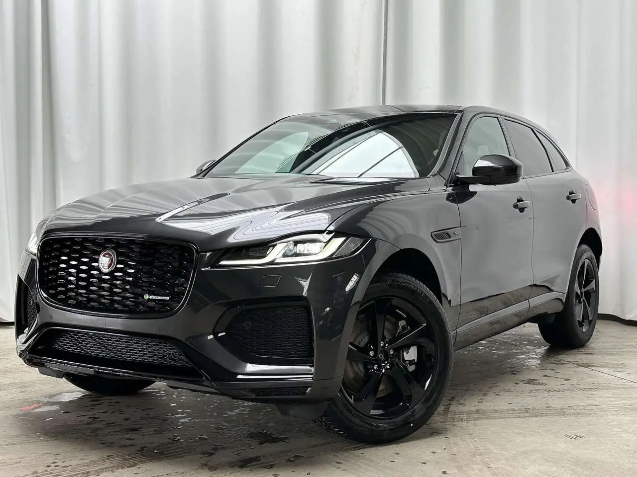 Photo 1 : Jaguar F-pace 2023 Hybride