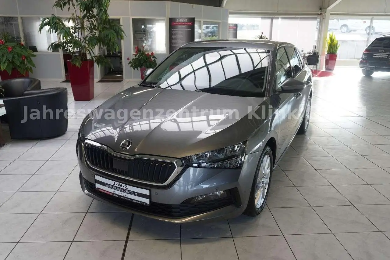 Photo 1 : Skoda Scala 2024 Essence