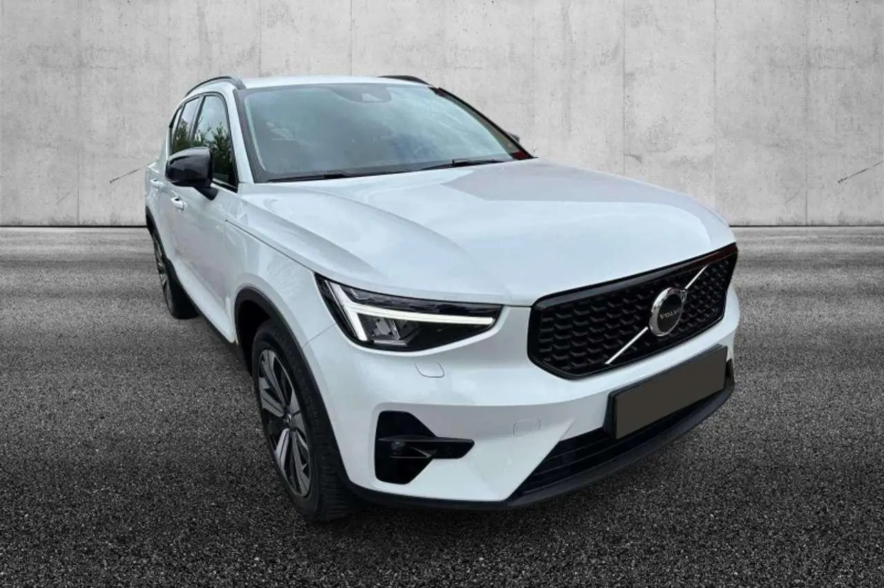 Photo 1 : Volvo Xc40 2022 Hybrid