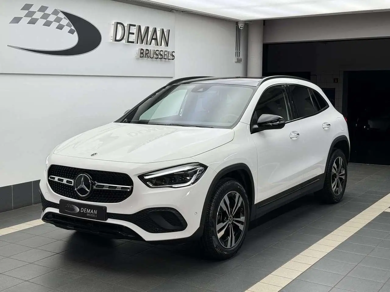 Photo 1 : Mercedes-benz Classe Gla 2022 Petrol