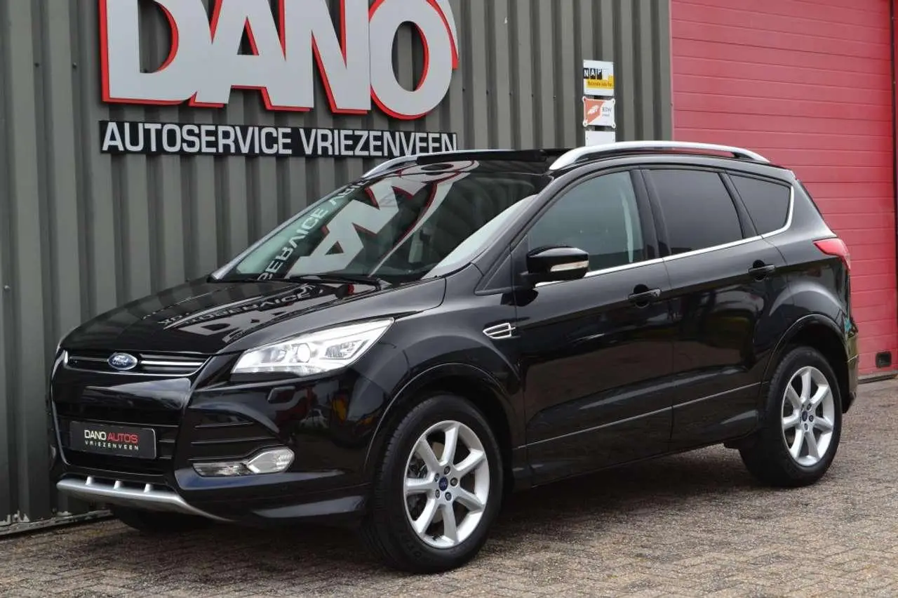 Photo 1 : Ford Kuga 2015 Petrol