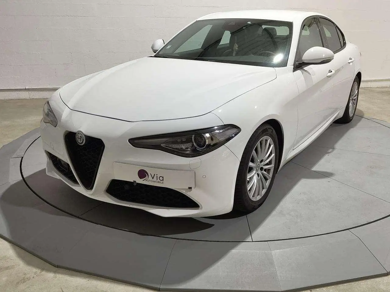 Photo 1 : Alfa Romeo Giulia 2016 Essence