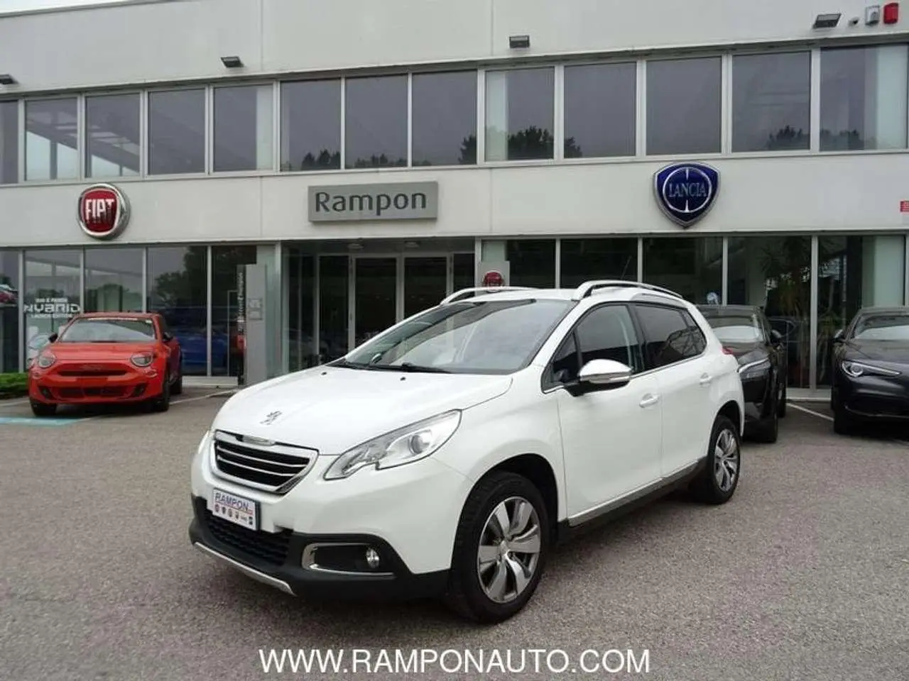 Photo 1 : Peugeot 2008 2015 Petrol