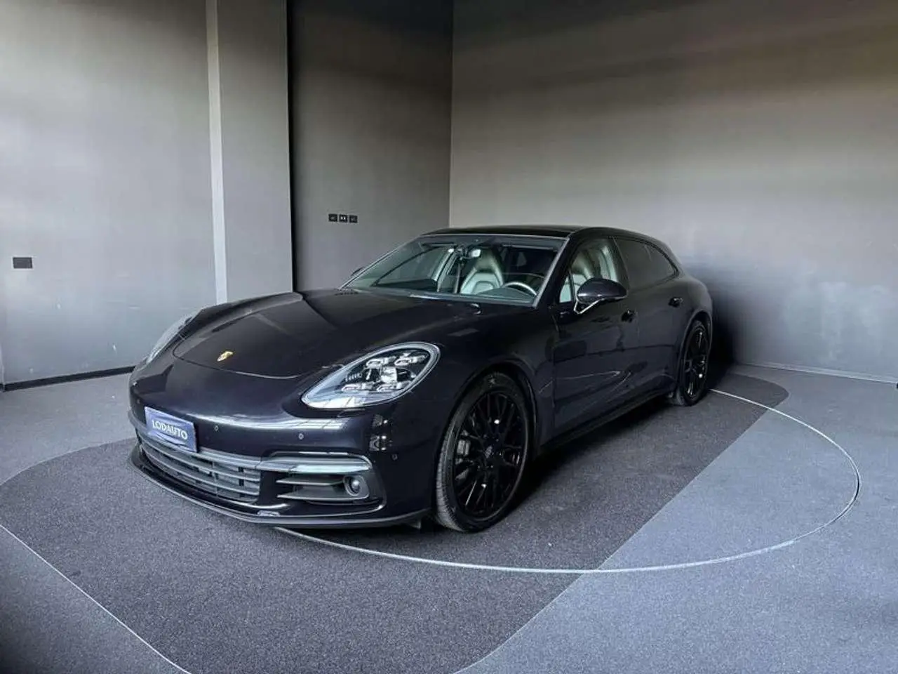 Photo 1 : Porsche Panamera 2018 Petrol