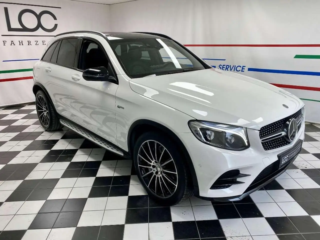 Photo 1 : Mercedes-benz Classe Glc 2018 Petrol