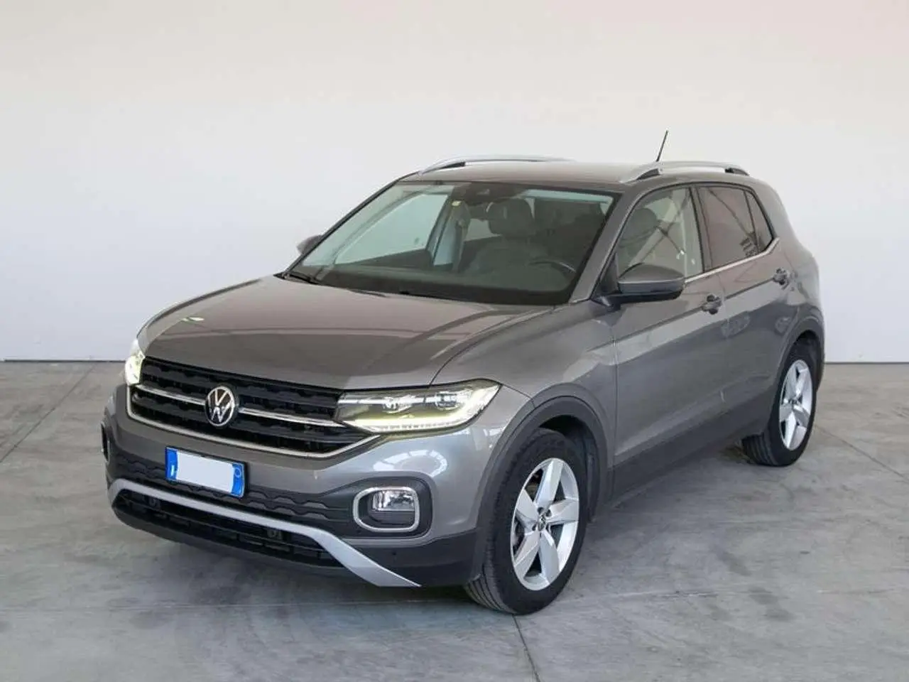 Photo 1 : Volkswagen T-cross 2021 Essence