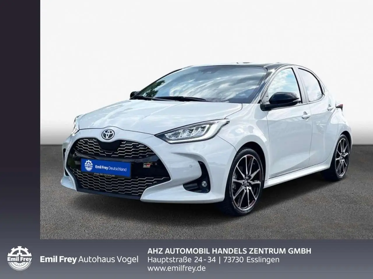 Photo 1 : Toyota Yaris 2023 Hybrid