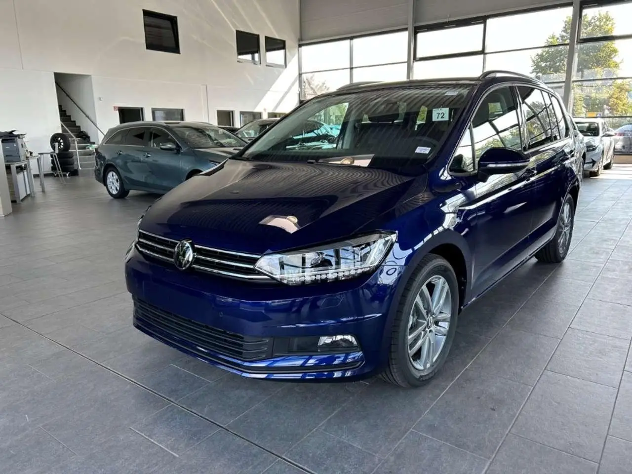 Photo 1 : Volkswagen Touran 2024 Petrol