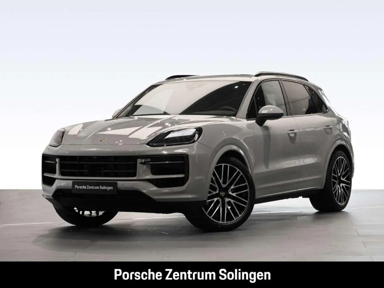 Photo 1 : Porsche Cayenne 2024 Petrol