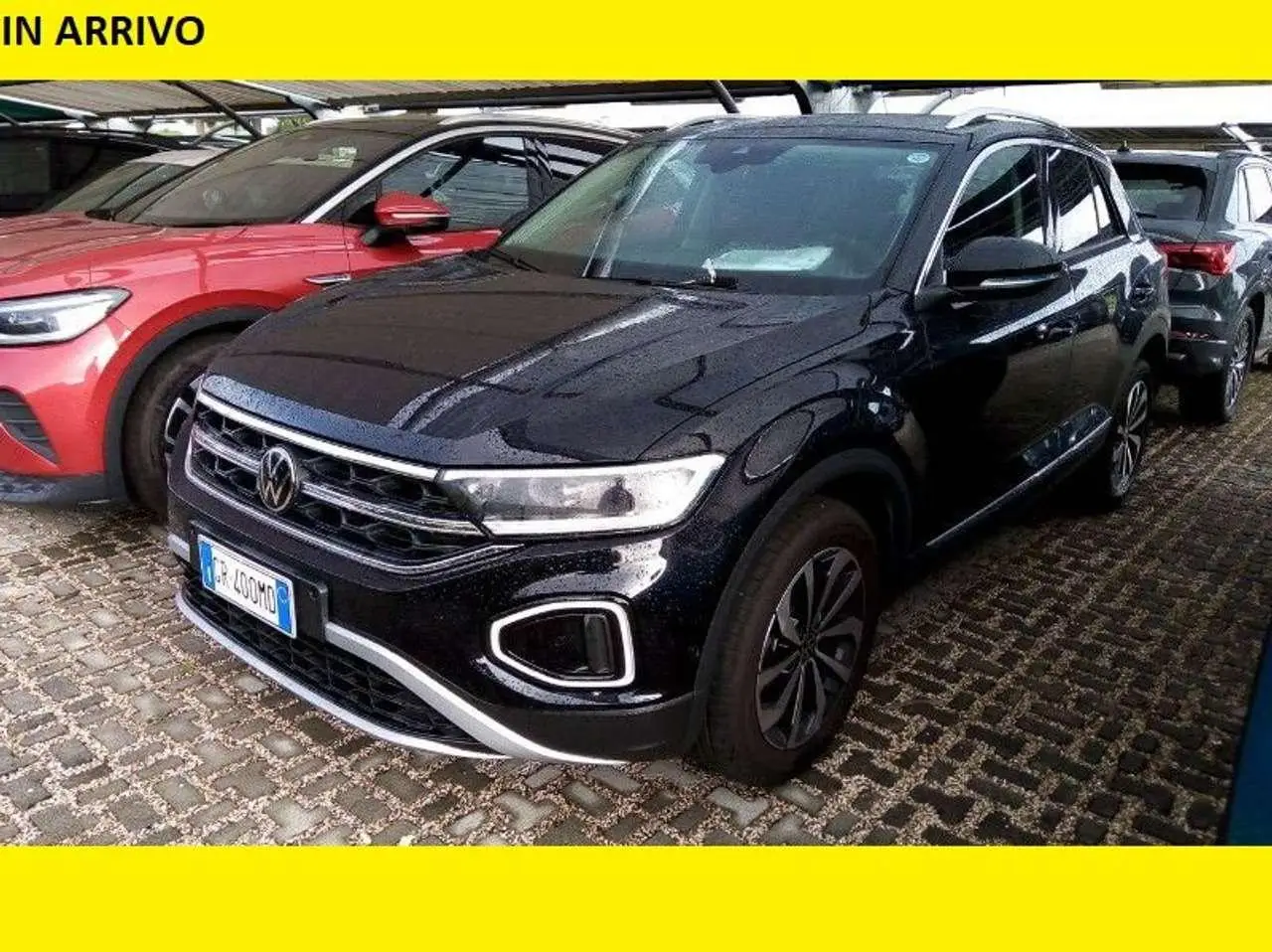 Photo 1 : Volkswagen T-roc 2023 Essence