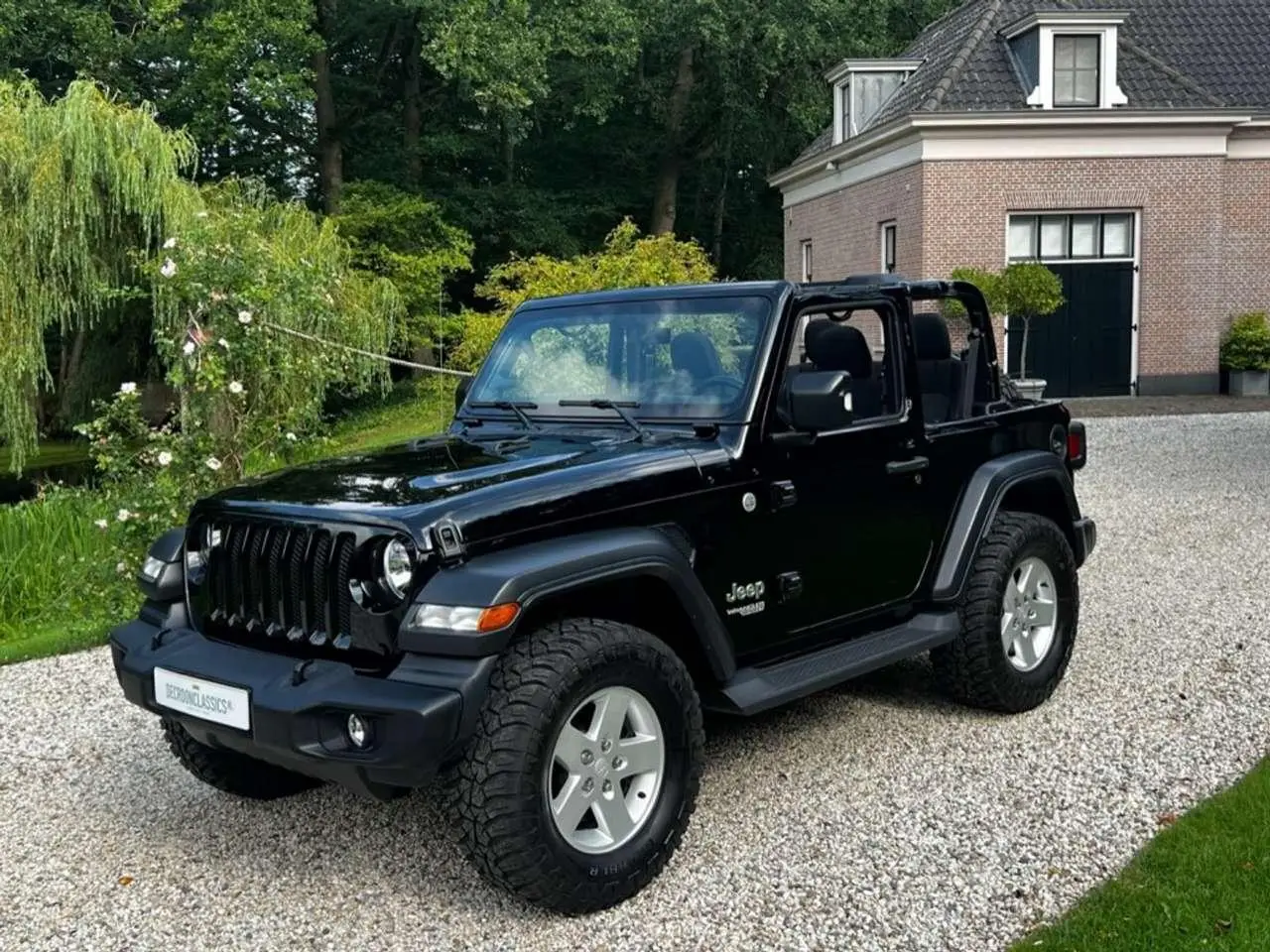 Photo 1 : Jeep Wrangler 2019 Essence