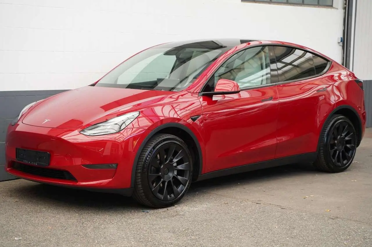 Photo 1 : Tesla Model Y 2022 Électrique