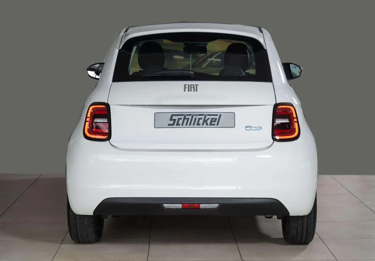 Photo 1 : Fiat 500 2022 Électrique