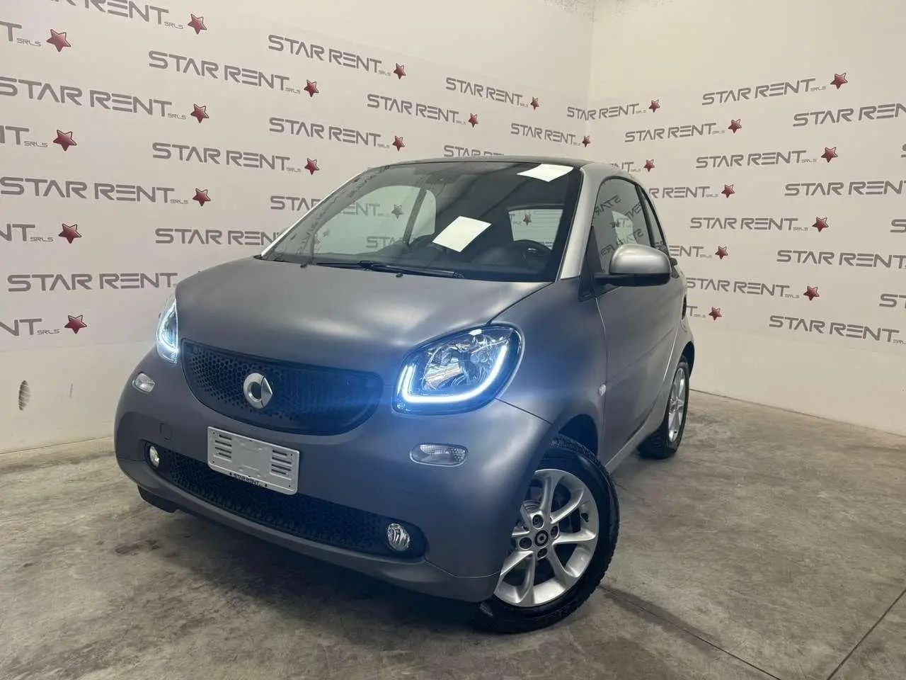 Photo 1 : Smart Fortwo 2016 Petrol