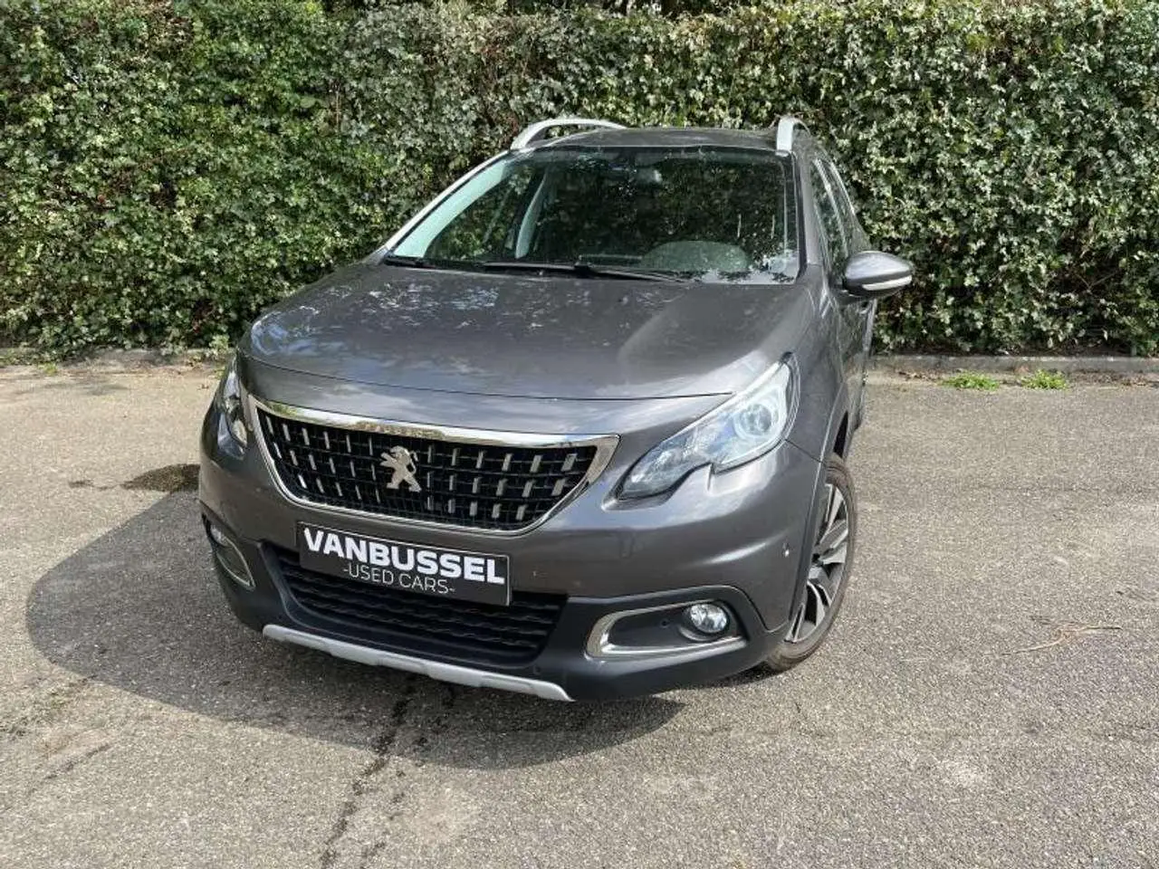 Photo 1 : Peugeot 2008 2019 Petrol