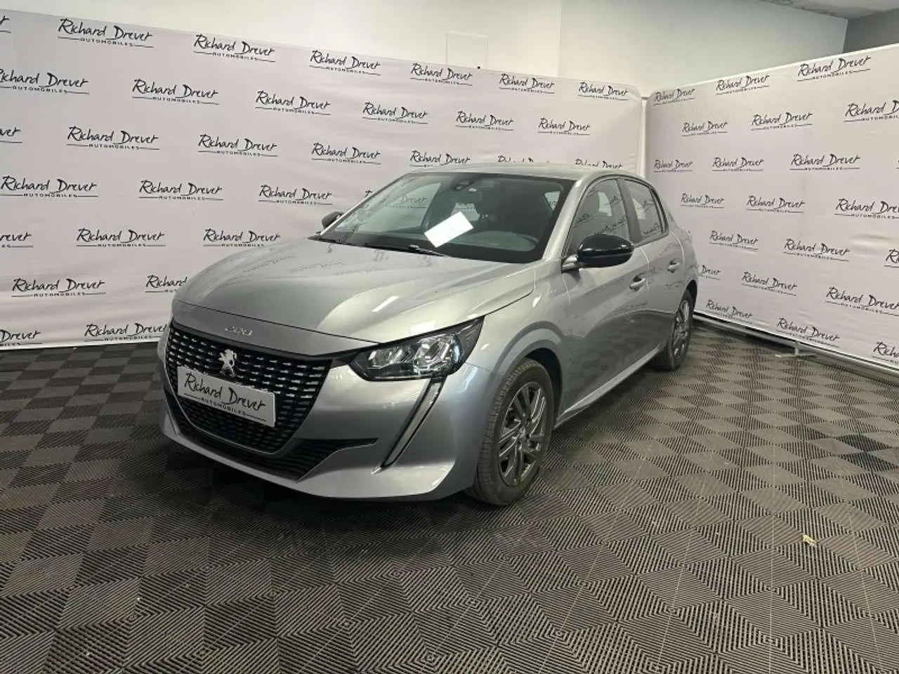 Photo 1 : Peugeot 208 2022 Petrol