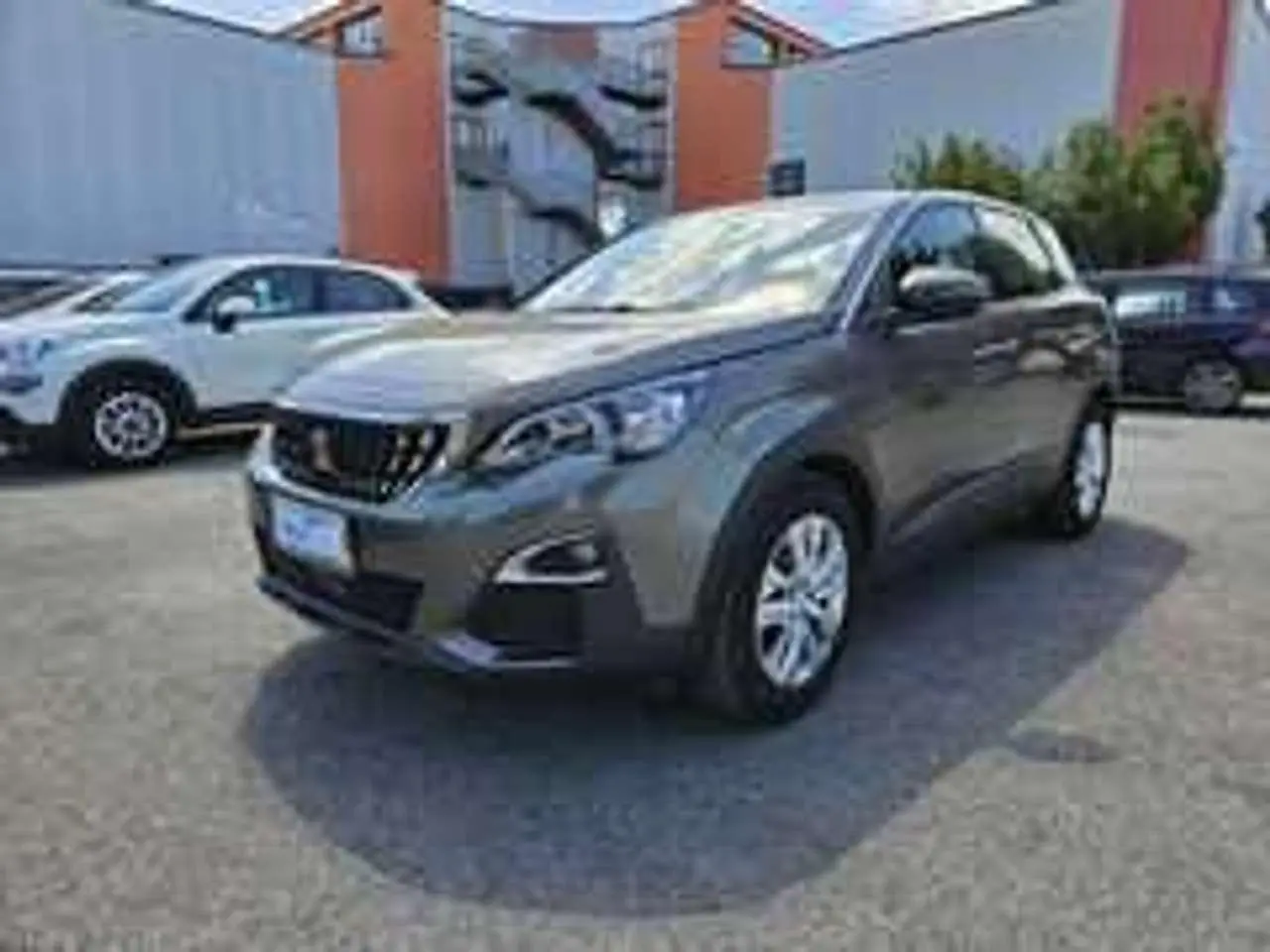 Photo 1 : Peugeot 3008 2018 Diesel