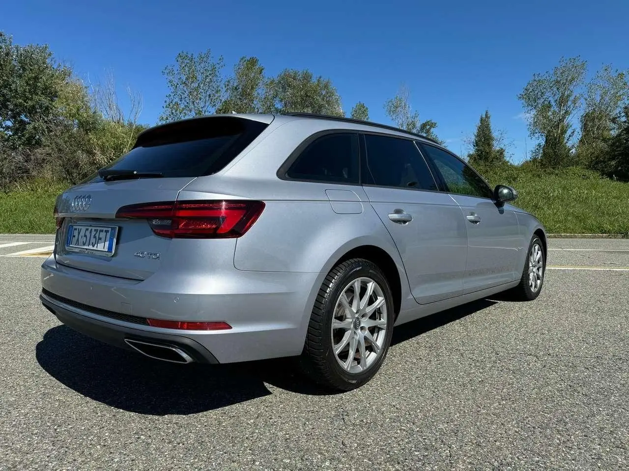 Photo 1 : Audi A4 2019 Diesel