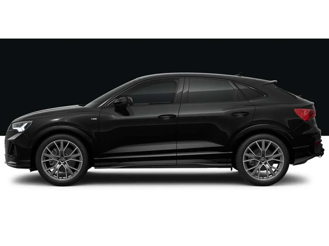 Photo 1 : Audi Q3 2024 Petrol