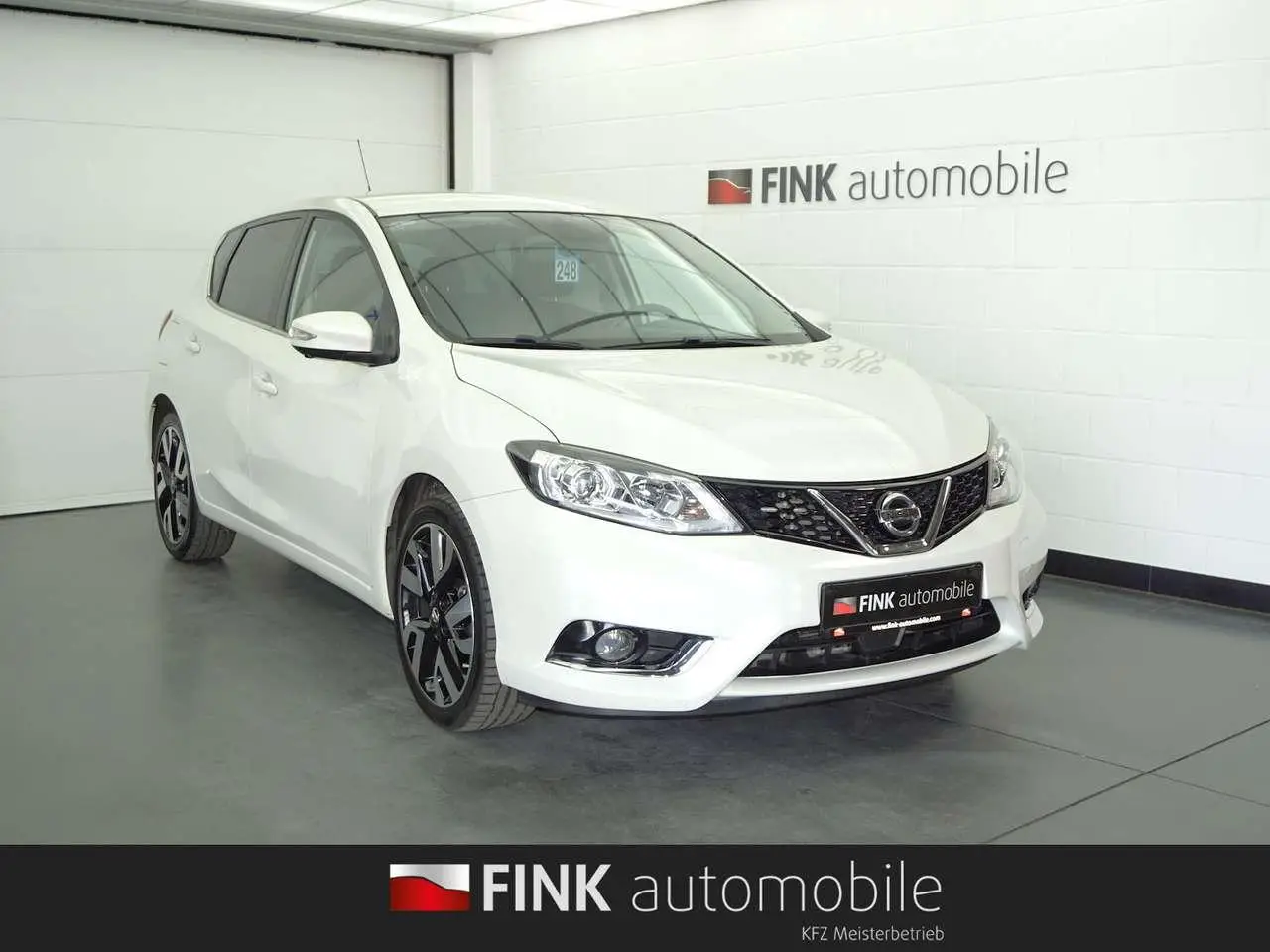 Photo 1 : Nissan Pulsar 2017 Petrol