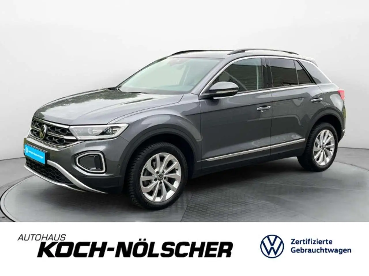 Photo 1 : Volkswagen T-roc 2023 Essence