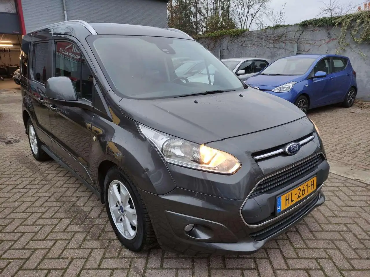 Photo 1 : Ford Tourneo 2015 Petrol