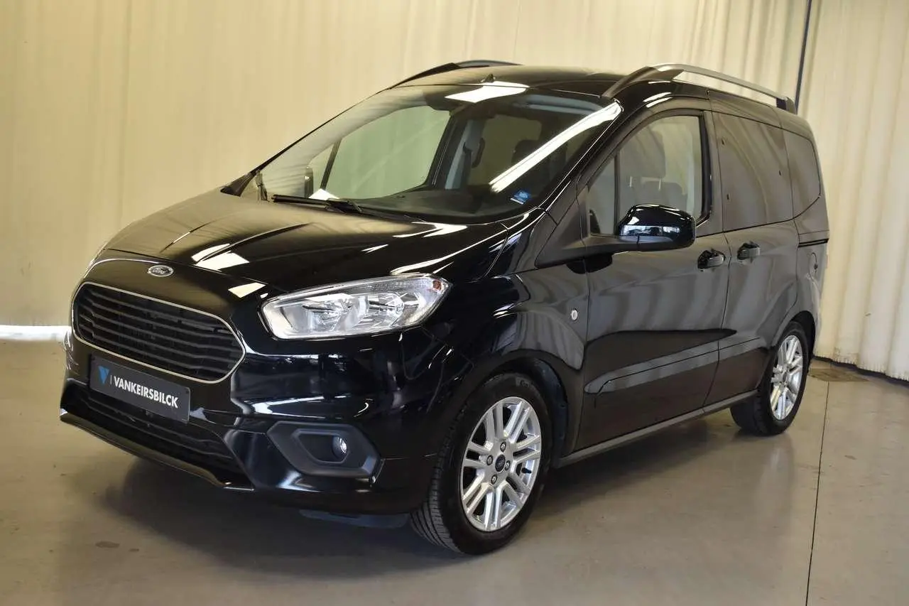 Photo 1 : Ford Tourneo 2019 Petrol