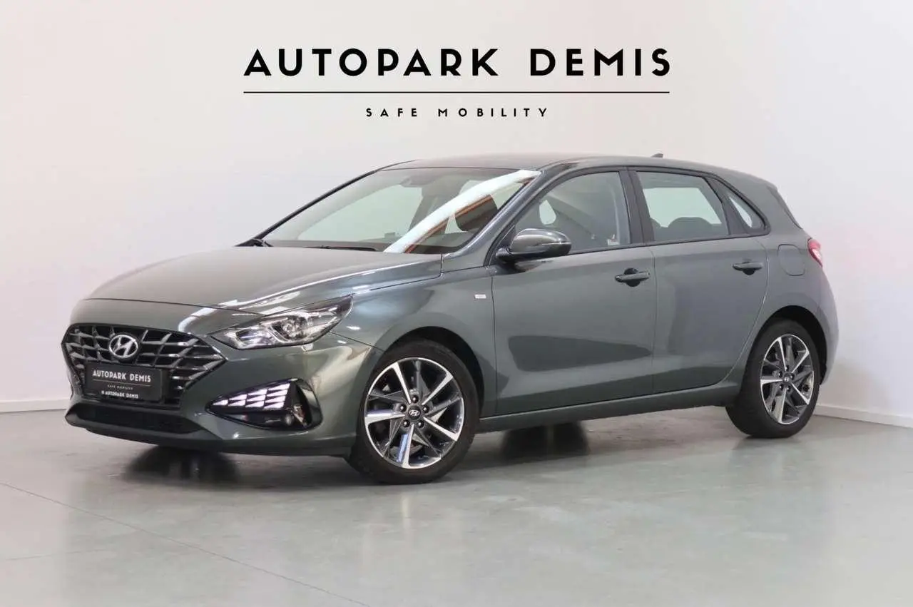 Photo 1 : Hyundai I30 2022 Petrol