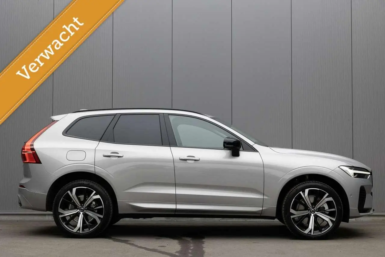 Photo 1 : Volvo Xc60 2024 Hybrid