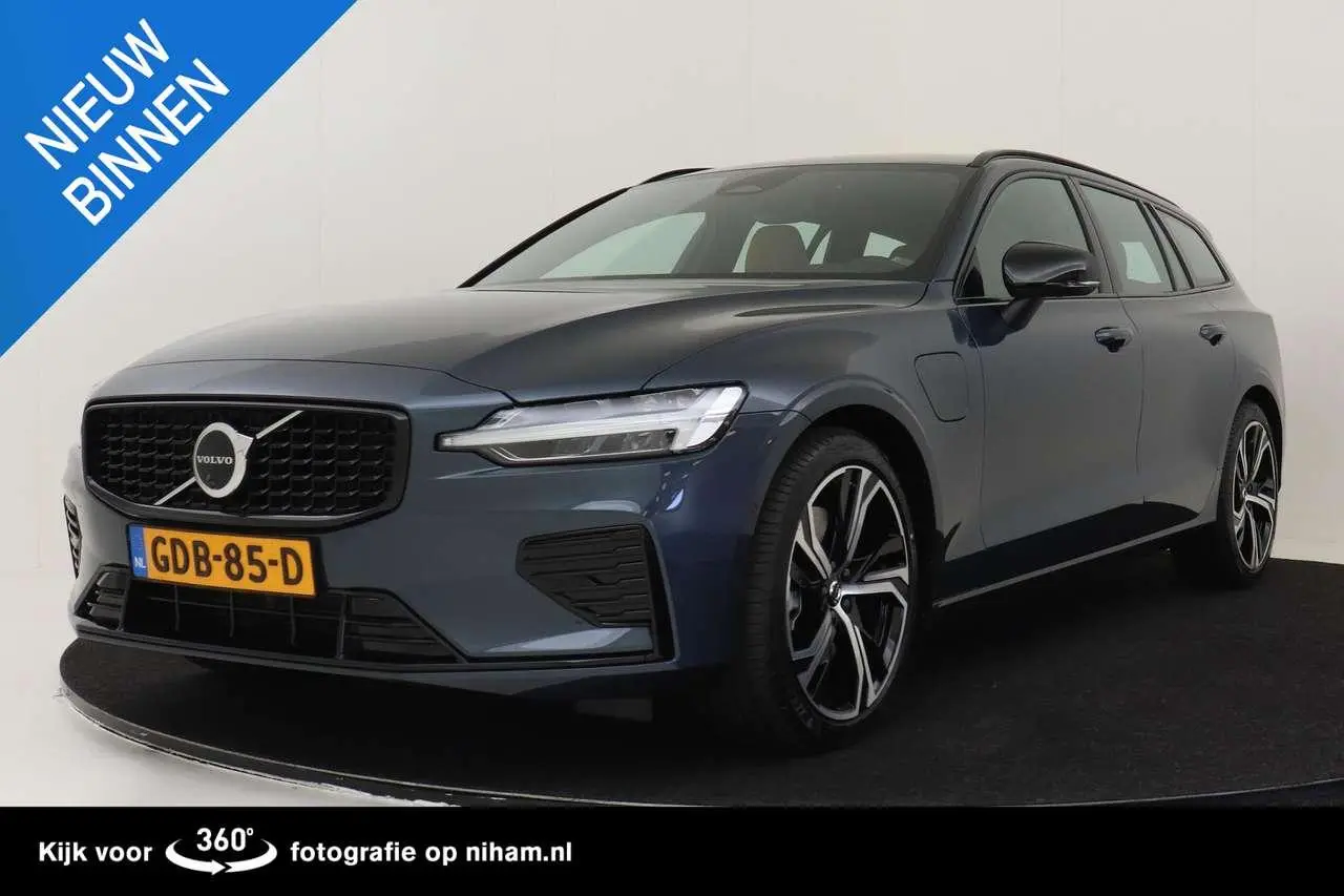 Photo 1 : Volvo V60 2024 Hybride