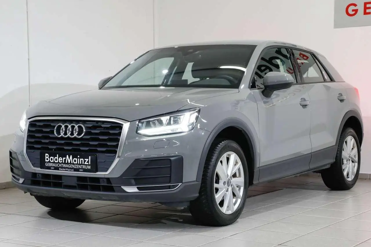 Photo 1 : Audi Q2 2020 Essence