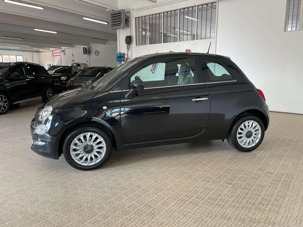 Photo 1 : Fiat 500 2024 Hybride