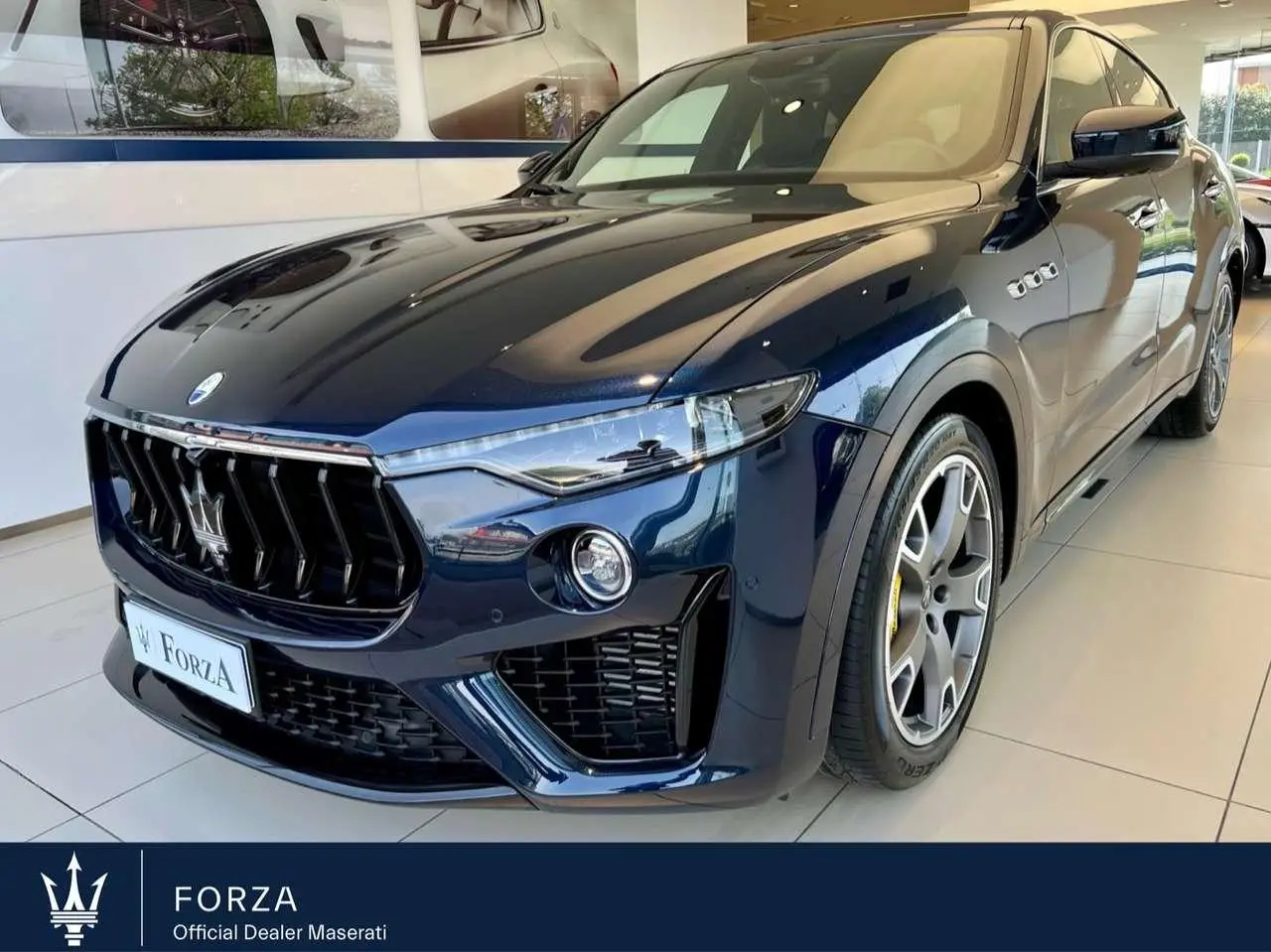 Photo 1 : Maserati Levante 2021 Essence