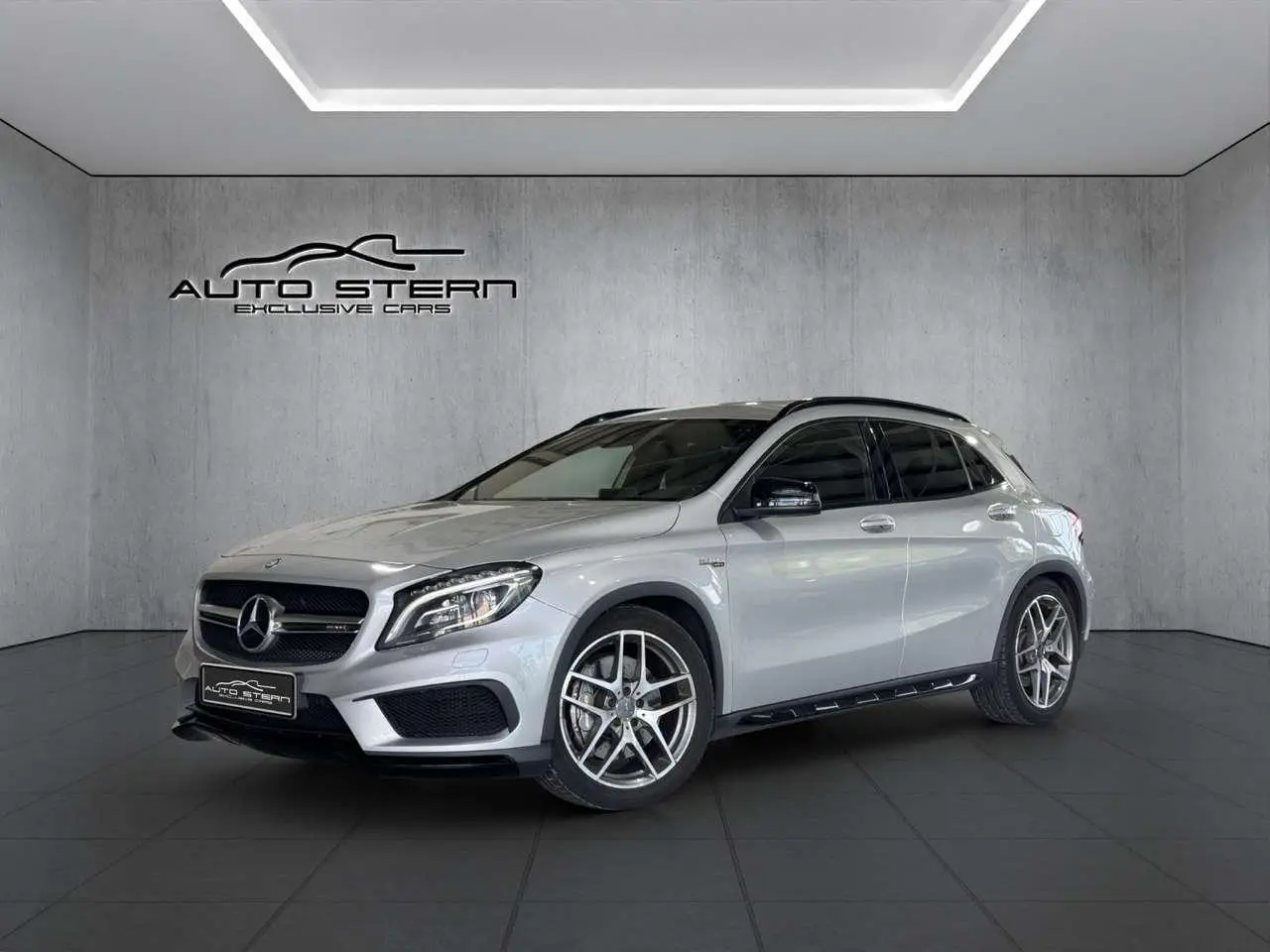 Photo 1 : Mercedes-benz Classe Gla 2015 Petrol