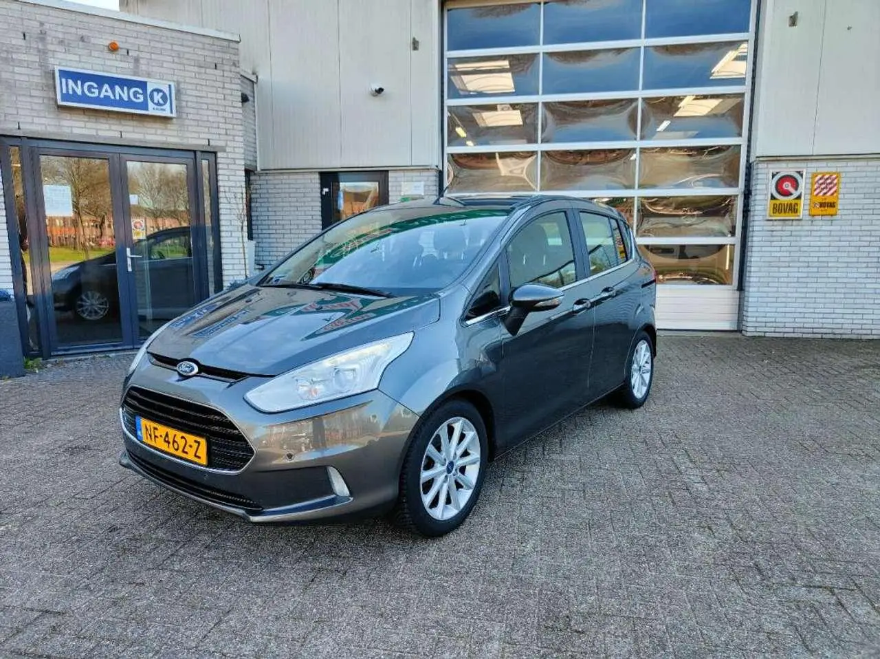 Photo 1 : Ford B-max 2017 Petrol