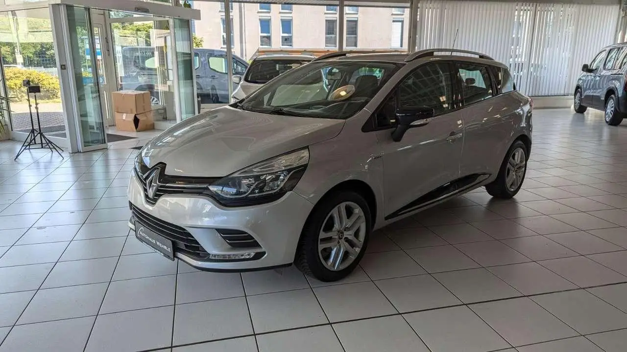 Photo 1 : Renault Clio 2020 Petrol