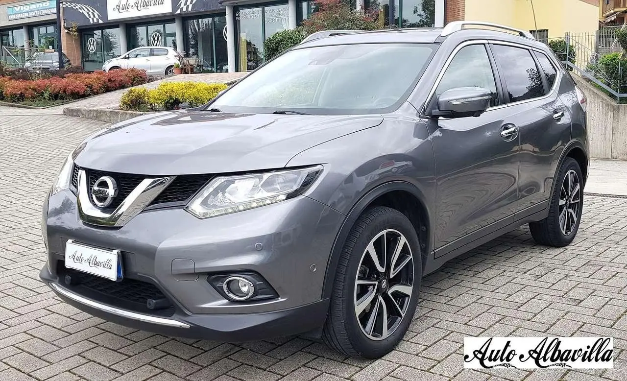 Photo 1 : Nissan X-trail 2017 Diesel