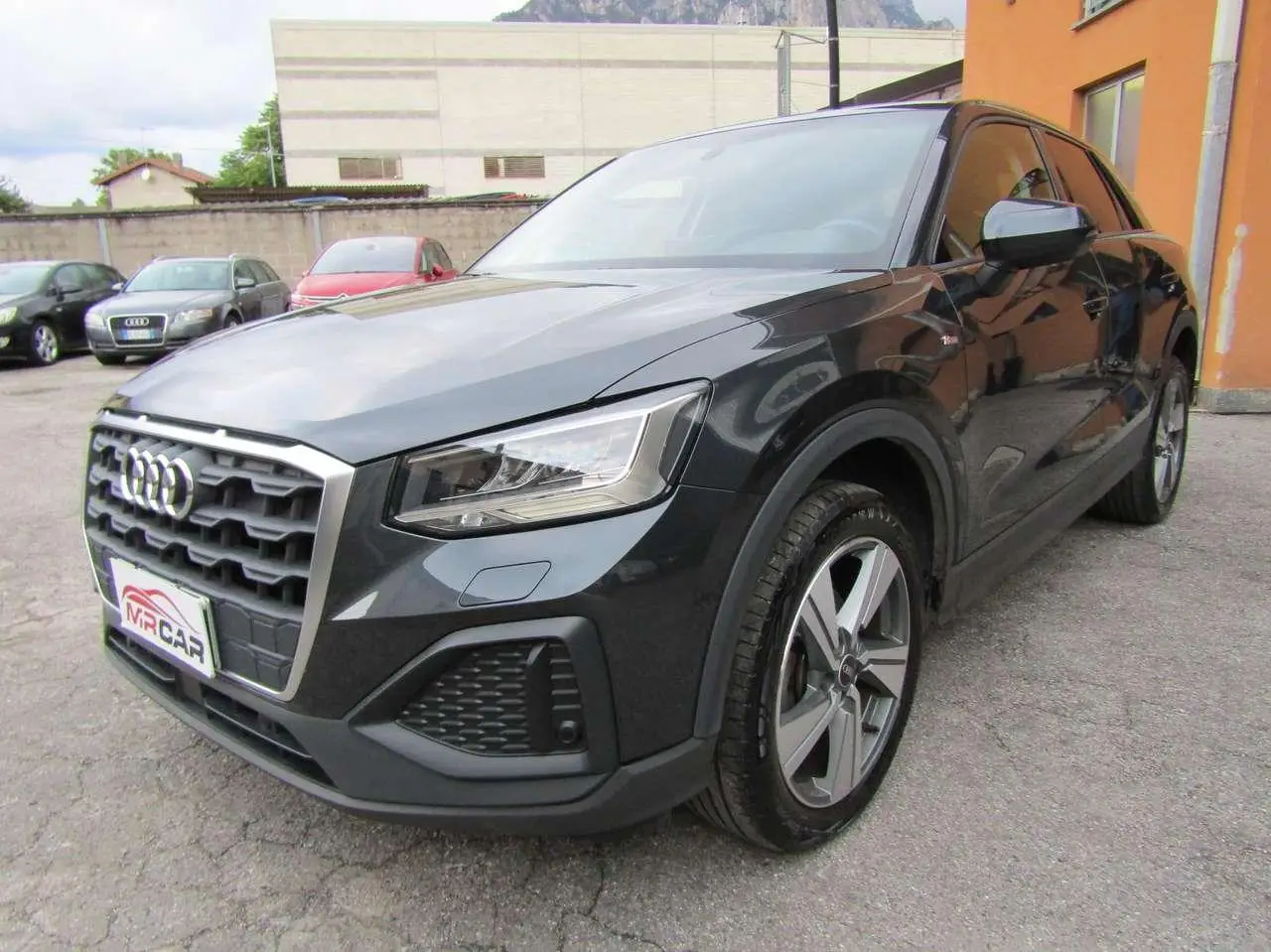 Photo 1 : Audi Q2 2021 Essence