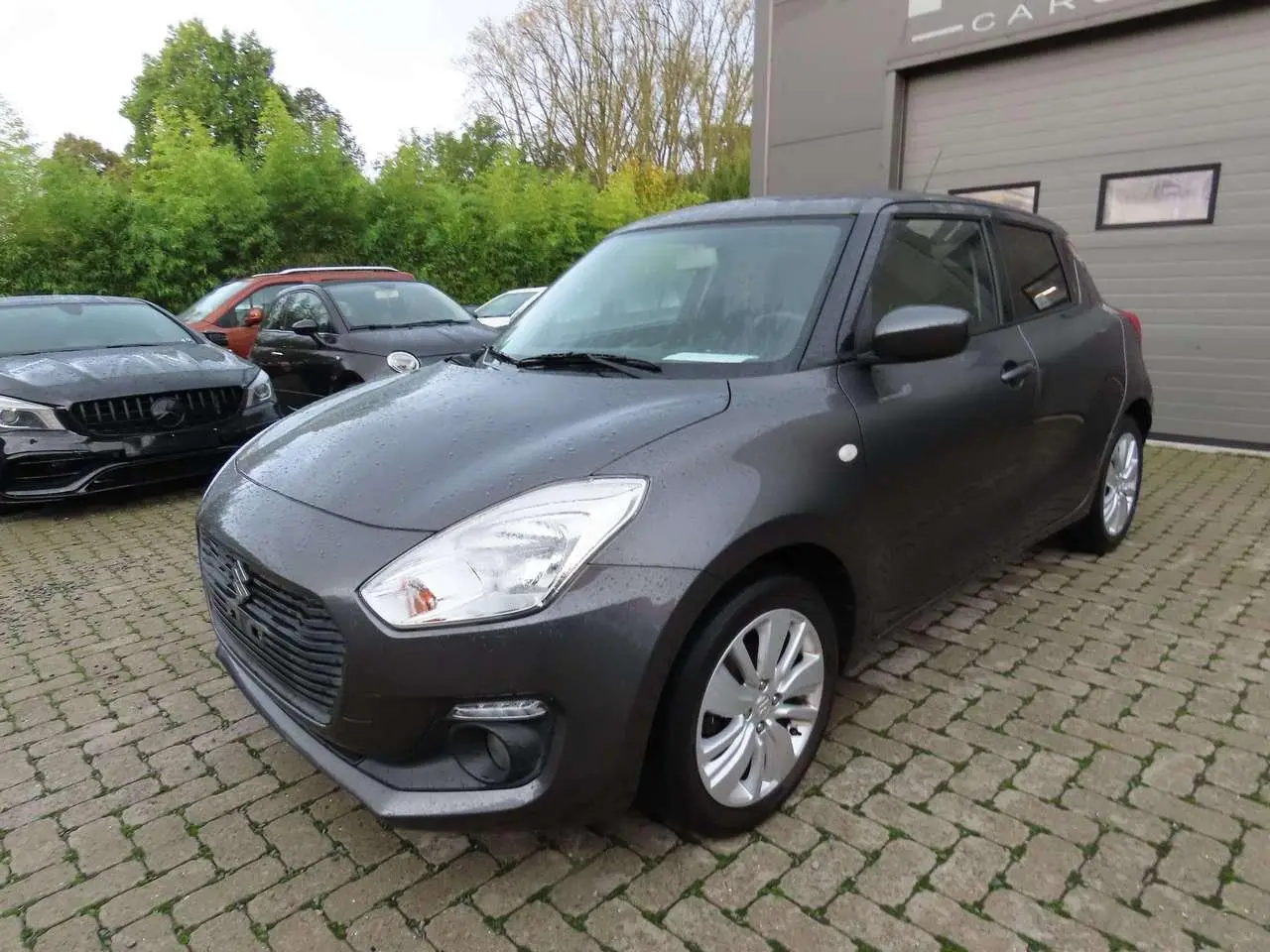 Photo 1 : Suzuki Swift 2019 Petrol