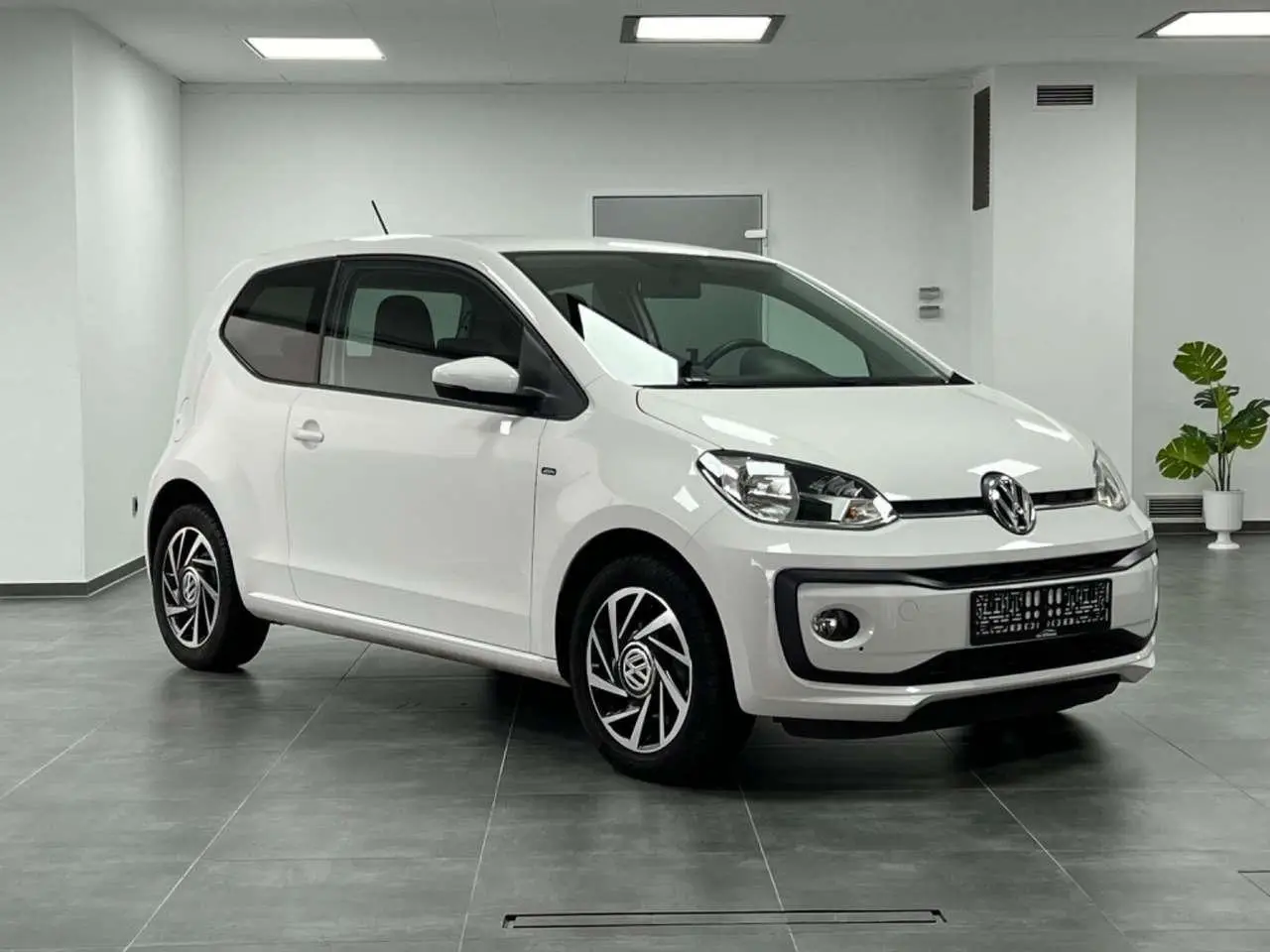 Photo 1 : Volkswagen Up! 2020 Essence