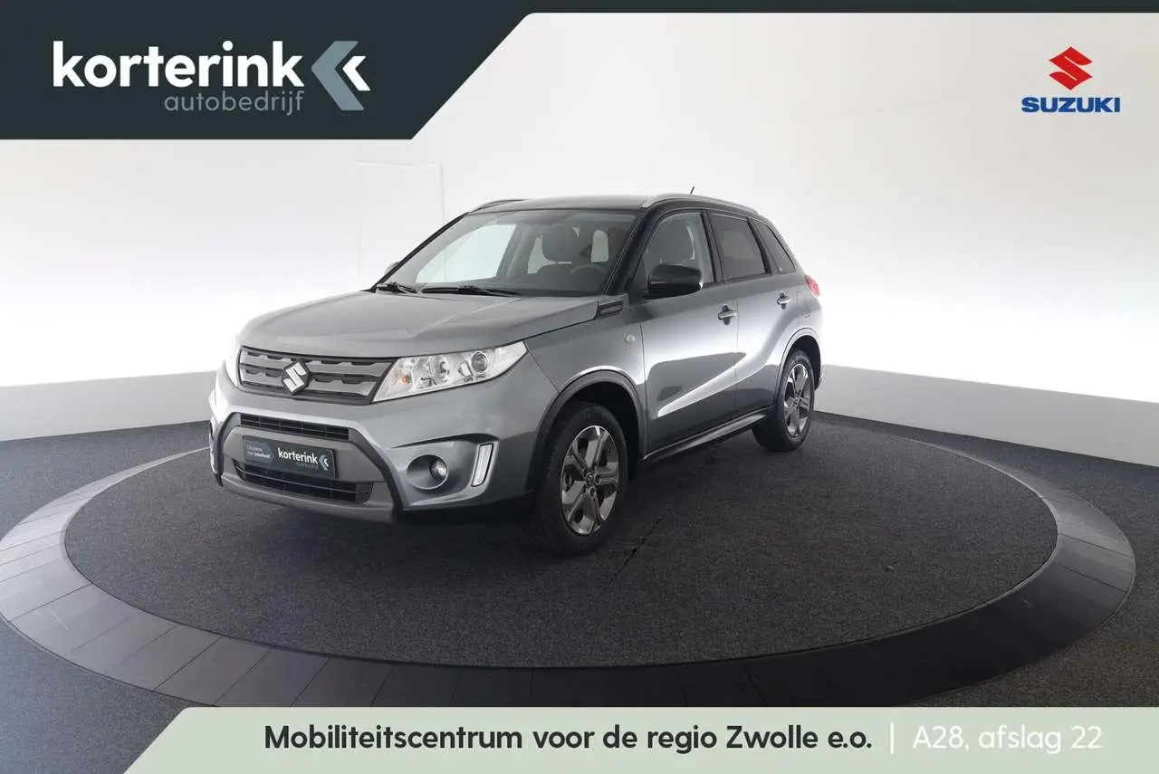 Photo 1 : Suzuki Vitara 2018 Petrol