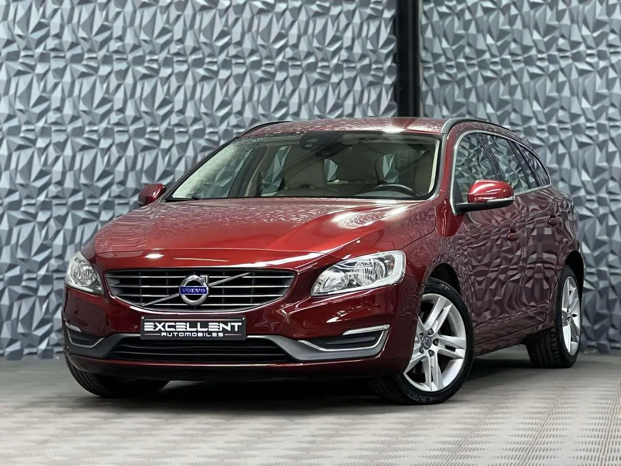 Photo 1 : Volvo V60 2014 Diesel