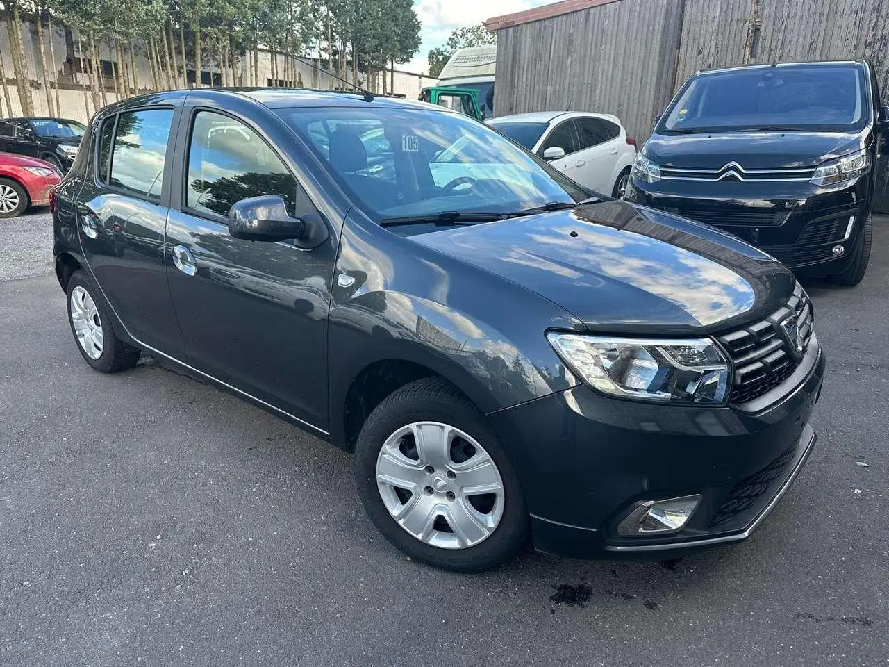 Photo 1 : Dacia Sandero 2018 Petrol