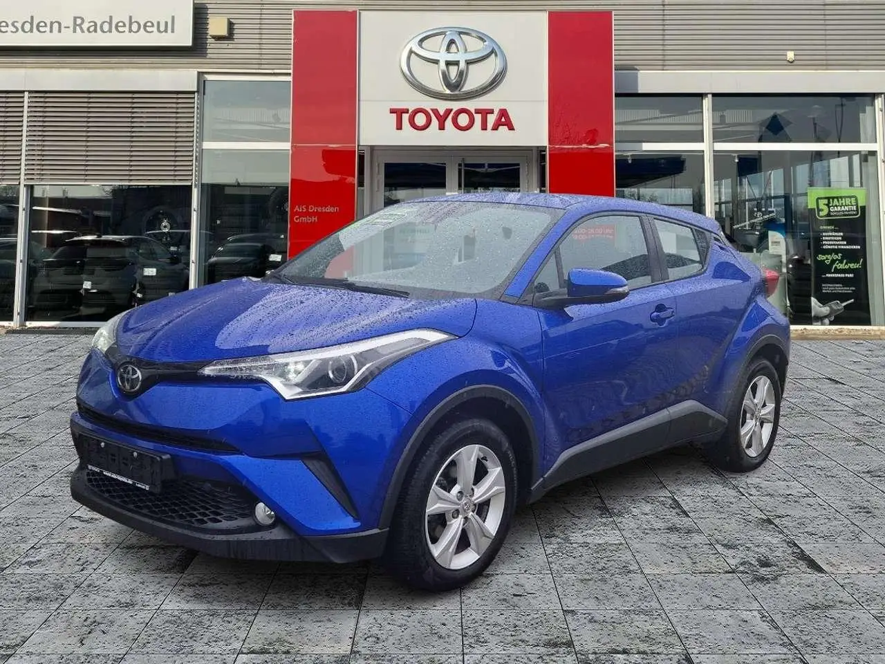 Photo 1 : Toyota C-hr 2017 Petrol