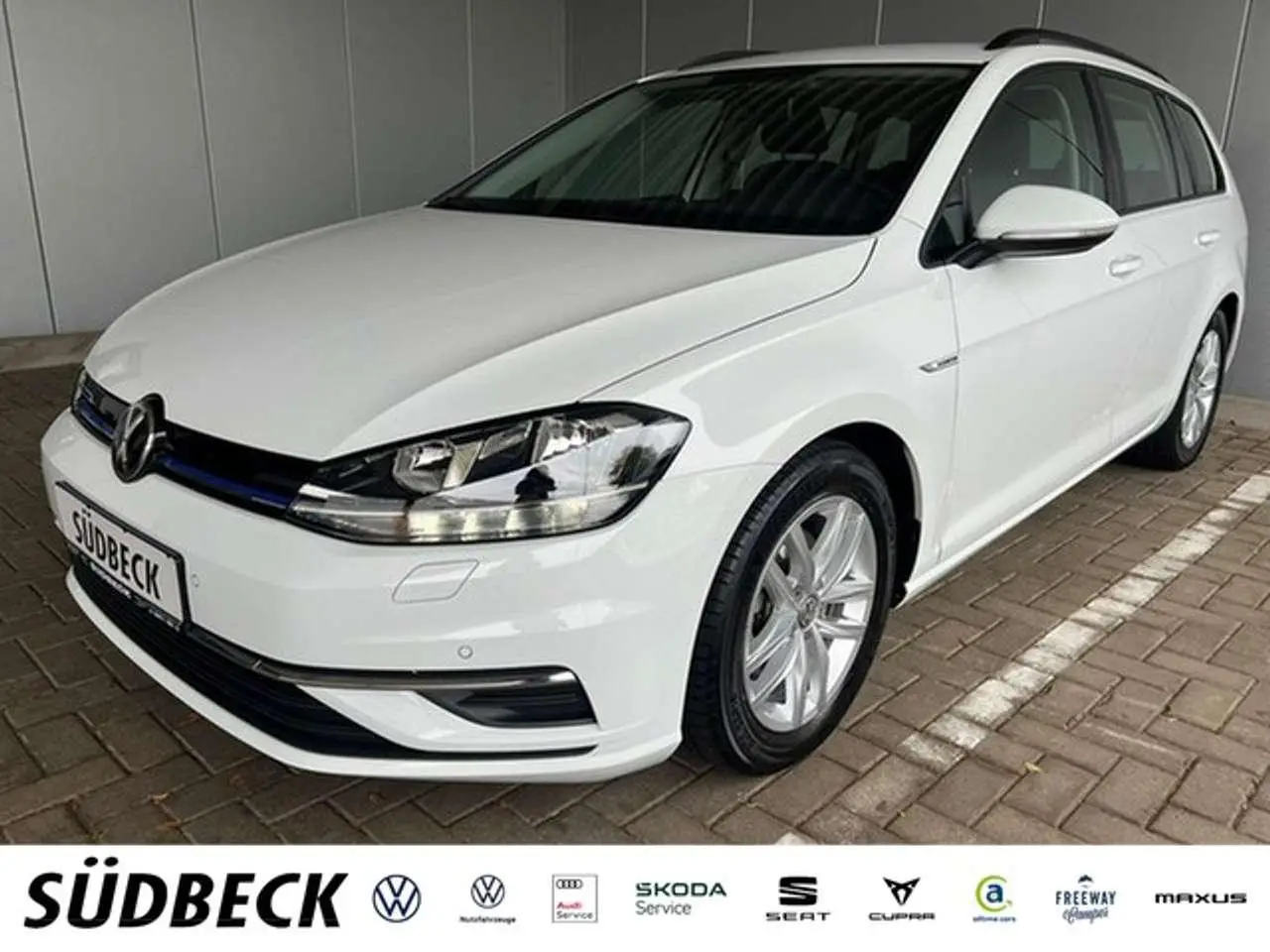 Photo 1 : Volkswagen Golf 2020 Petrol