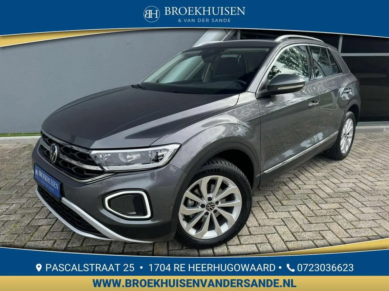 Photo 1 : Volkswagen T-roc 2022 Essence