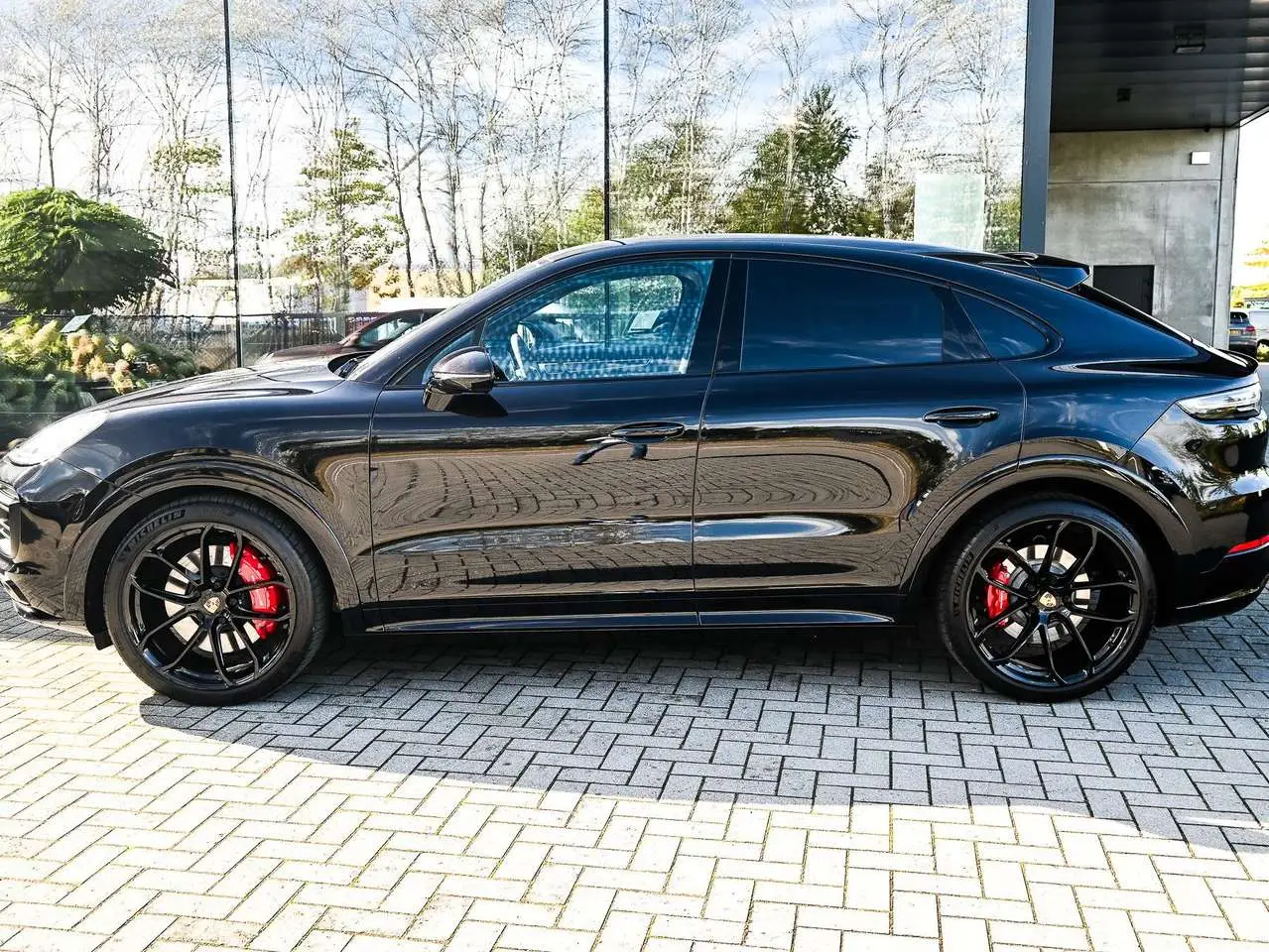 Photo 1 : Porsche Cayenne 2021 Essence