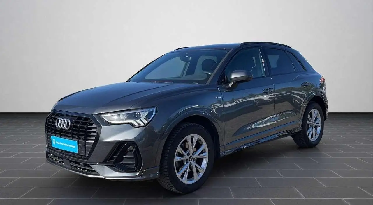 Photo 1 : Audi Q3 2021 Essence