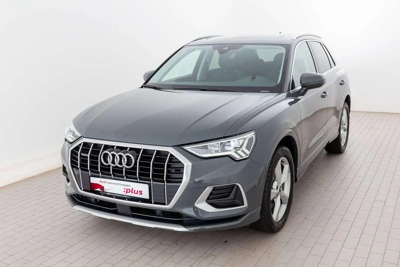 Photo 1 : Audi Q3 2021 Petrol